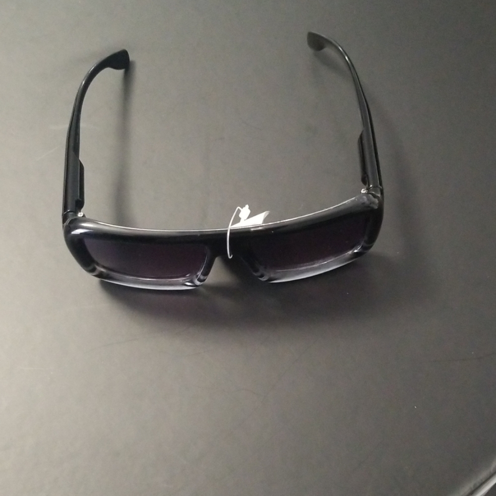 Sunglasses - Picture 2 of 4